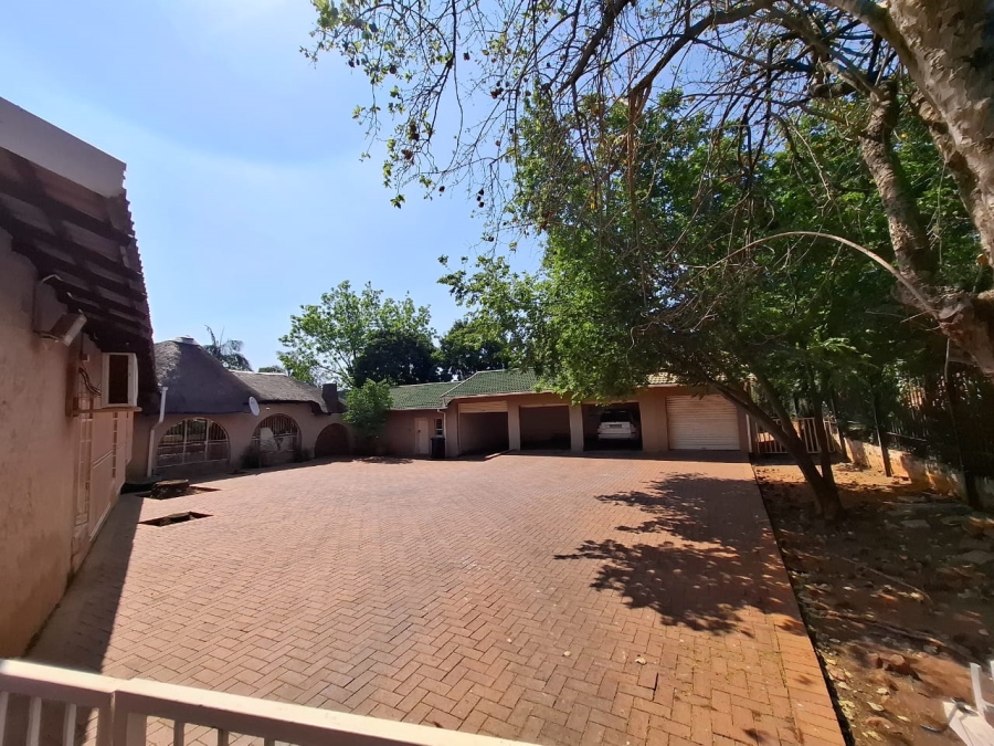 4 Bedroom Property for Sale in Protea Park North West